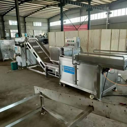 凍肉加工設備選諸城佳品食品機械,10余種凍肉破碎切塊機型,國內外發貨